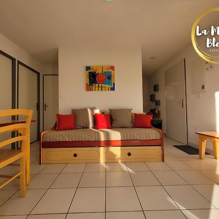 La Maison Bleue, Village Vacances, Piscine, Parking Saint-Geniez-d'Olt Exterior photo