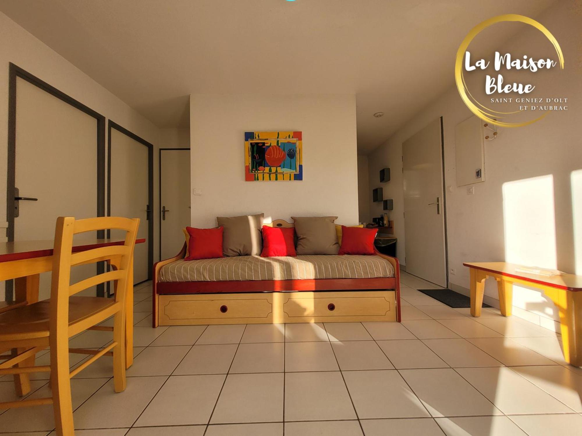 La Maison Bleue, Village Vacances, Piscine, Parking Saint-Geniez-d'Olt Exterior photo