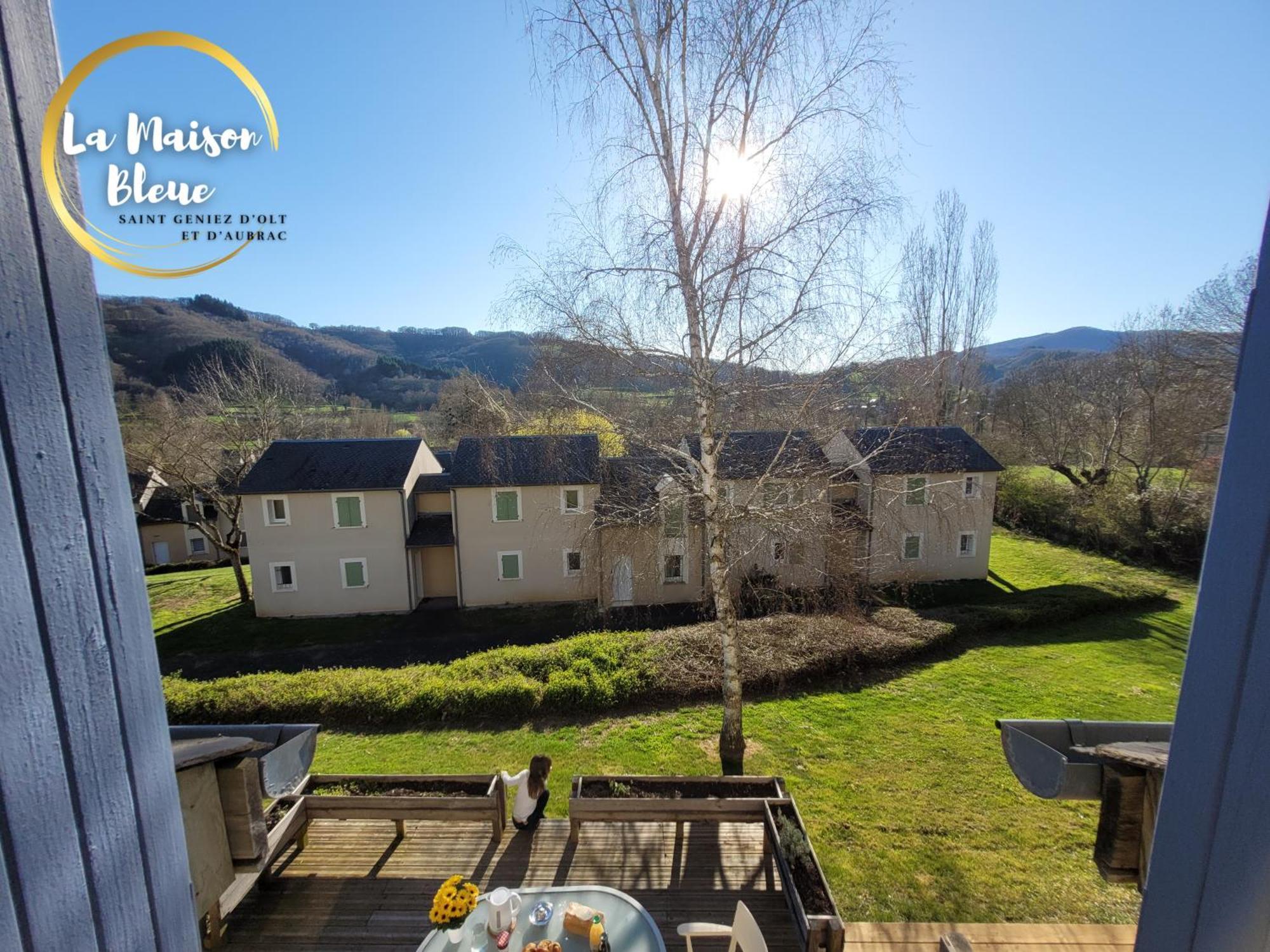 La Maison Bleue, Village Vacances, Piscine, Parking Saint-Geniez-d'Olt Exterior photo